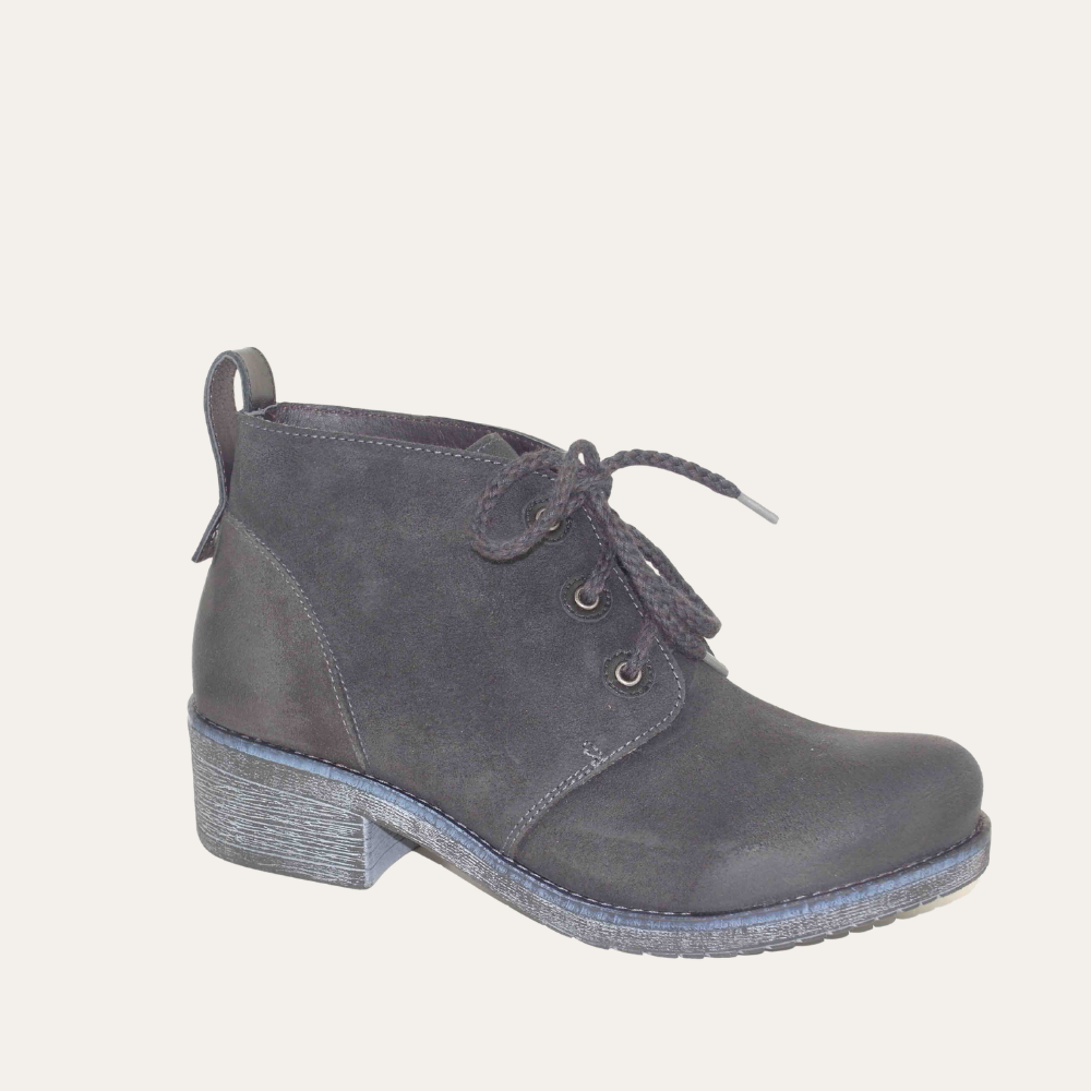 Love - NIA Midnight Suede Combo